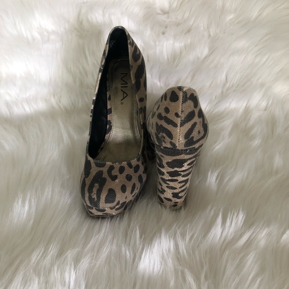 MIA Shoes - 5/$20 MIA Cheetah Heels